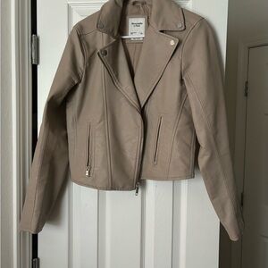 Abercrombie & Fitch Women's Beige Leather Jacket